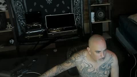 Snapshot of smokey915 chatting on 01-15-25, 09:56 Smokey915 online show from 01-15-25, 09:56