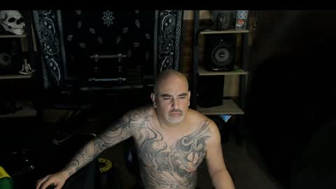 Snapshot of smokey915 chatting on 01-17-25, 09:06 Smokey915 online show from 01-17-25, 09:06