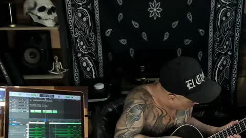 Snapshot of smokey915 chatting on 01-21-25, 02:00 Smokey915 online show from 01-21-25, 02:00