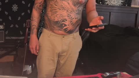 Snapshot of smokey915 chatting on 02-07-25, 02:47 Smokey915 online show from 02-07-25, 02:47