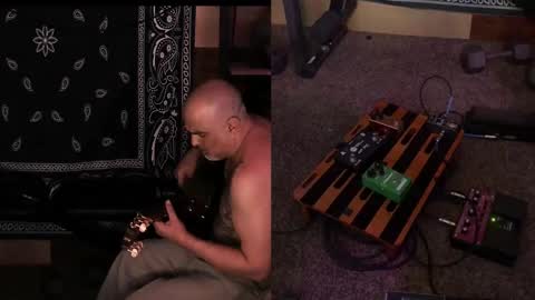 Snapshot of smokey915 chatting on 02-19-25, 04:11 Smokey915 online show from 02-19-25, 04:11