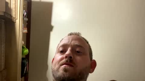 Snapshot of smokeymt420 chatting on 02-15-25, 07:17 smokeymt420 online show from 02-15-25, 07:17