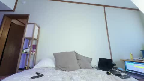 Snapshot of smonkedup chatting on 11-29-25, 03:37 Carolina online show from 11-29-25, 03:37