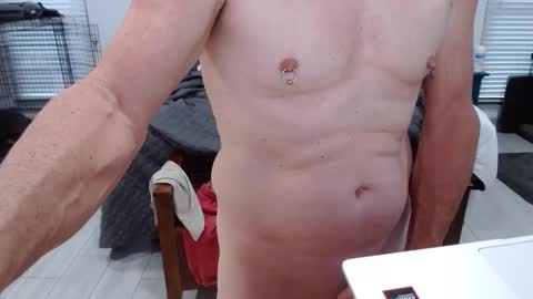 Snapshot of smoothbtm7 chatting on 11-30-25, 10:14 smoothbtm7 online show from 11-30-25, 10:14