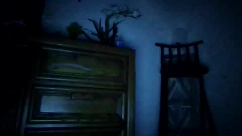 Snapshot of smoothmove1215 chatting on 12-20-25, 08:32 smoothmove1215 online show from 12-20-25, 08:32