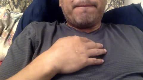 Snapshot of smoothstrik3r chatting on 12-31-24, 01:52 smoothstrik3r online show from 12-31-24, 01:52