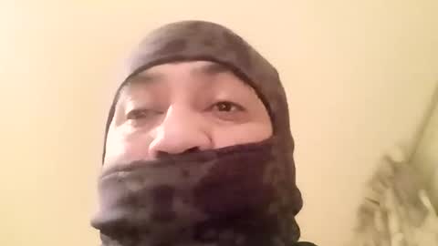 Snapshot of smoothstrik3r chatting on 10-31-25, 01:23 smoothstrik3r online show from 10-31-25, 01:23