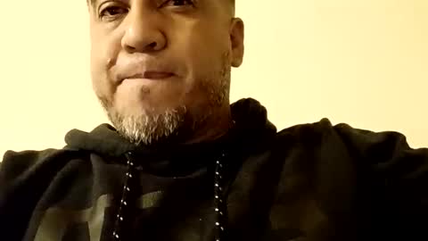 Snapshot of smoothstrik3r chatting on 11-24-25, 06:02 smoothstrik3r online show from 11-24-25, 06:02