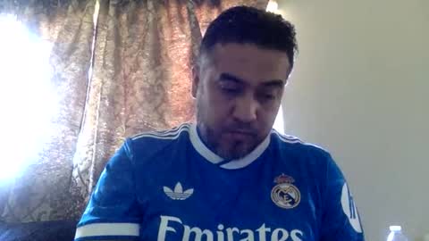 Snapshot of smoothstrik3r chatting on 12-14-25, 08:02 smoothstrik3r online show from 12-14-25, 08:02