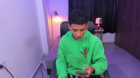 snak_master1 online show from 11-18-25, 02:54