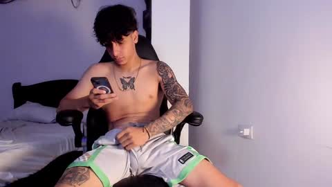 snakebutterfly online show from 01-15-25, 05:26