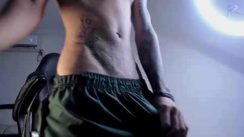 snakebutterfly online show from 09-09-25, 07:52