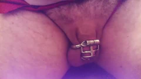 Snapshot of snakepit31 chatting on 10-31-25, 10:44 Sissy Boy online show from 10-31-25, 10:44