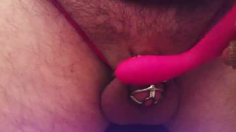 Snapshot of snakepit31 chatting on 12-21-25, 08:16 Sissy Boy online show from 12-21-25, 08:16