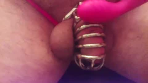 Snapshot of snakepit31 chatting on 01-11-26, 08:25 Sissy Boy online show from 01-11-26, 08:25