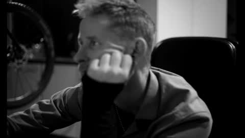 sneaky1985 online show from 03-18-26, 07:17