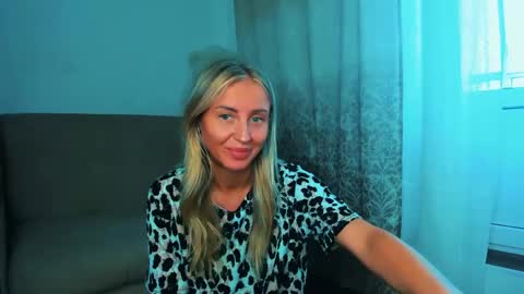 Snapshot of snezanablond chatting on 05-08-26, 09:03 Sneja online show from 05-08-26, 09:03