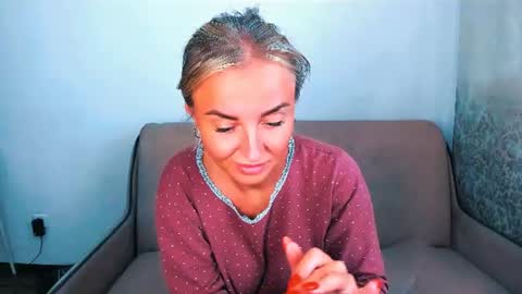 Snapshot of snezanablond chatting on 06-16-26, 11:02 Sneja online show from 06-16-26, 11:02