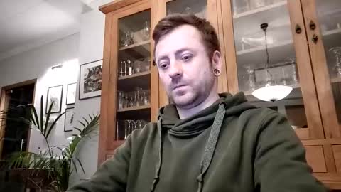 snoecks online show from 03-04-26, 08:26