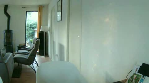 Snoeske and Woodwurm online show from 03-06-25, 05:00