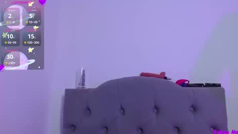 IG     OF red moonn online show from 12-24-24, 07:33