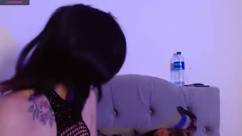 IG     OF red moonn online show from 01-23-25, 05:21