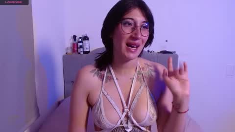 IG     OF red moonn online show from 03-02-25, 07:34