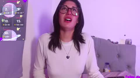 IG     OF red moonn online show from 10-17-25, 05:21