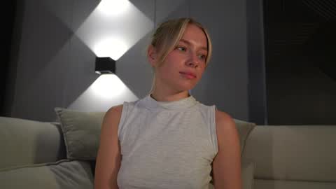 Candice Snow online show from 01-23-25, 06:24