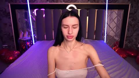 snow_whiteeex online show from 02-12-26, 07:03