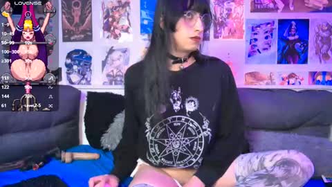 Snow and Bubble online show from 09-11-25, 03:01