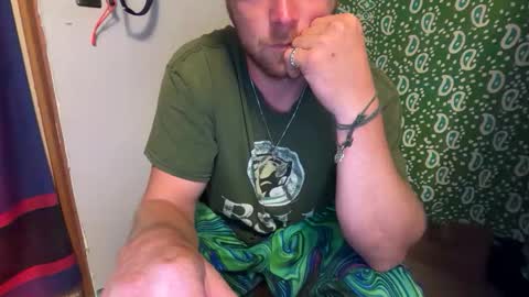 snowtrooper888 online show from 05-25-26, 04:40