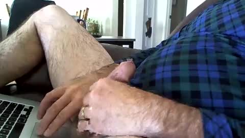 Snowy online show from 12-14-24, 02:31