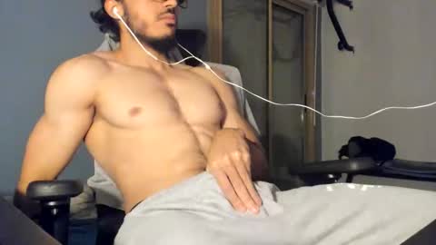 Snapshot of snxrzs chatting on 11-10-25, 12:09 snxrzs online show from 11-10-25, 12:09