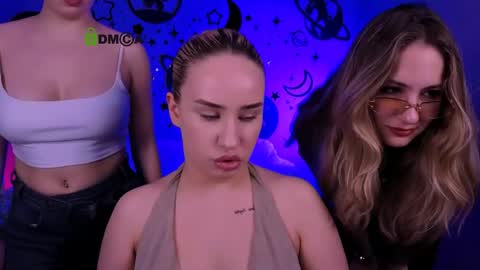 Snapshot of so_hot_rosalie chatting on 05-18-26, 07:20 so_hot_rosalie online show from 05-18-26, 07:20