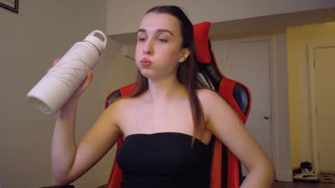 Snapshot of so_icy_ivy chatting on 01-31-25, 03:20 Babygirl Ivy online show from 01-31-25, 03:20