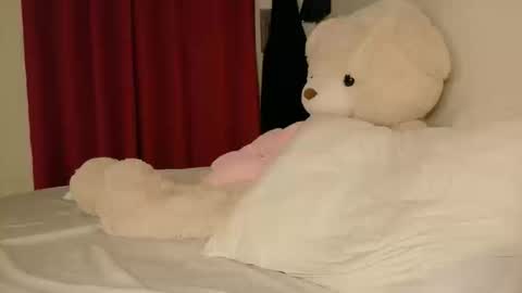 Snapshot of so_icy_ivy chatting on 10-19-25, 12:11 Babygirl Ivy online show from 10-19-25, 12:11