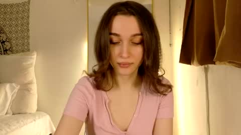 Babygirl Ivy online show from 01-09-26, 11:50