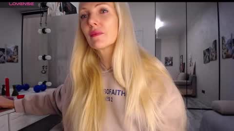 Monna online show from 11-03-25, 02:40