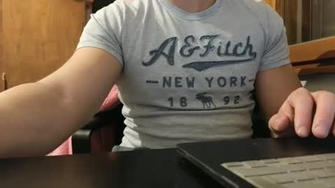 Snapshot of so_thick chatting on 02-05-25, 08:57 luca -   online show from 02-05-25, 08:57