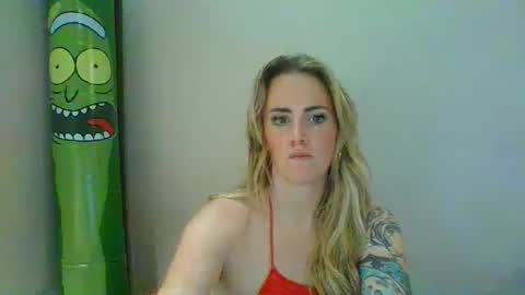 Snapshot of soakingumbrella chatting on 02-03-25, 08:24 Soaking Umbrella online show from 02-03-25, 08:24