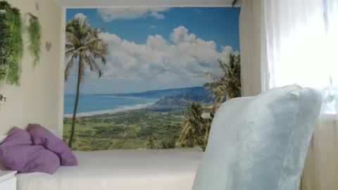 Snapshot of soaring_love chatting on 10-24-25, 05:26 Masha online show from 10-24-25, 05:26