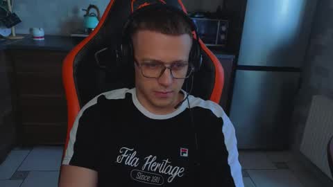 kluvr4 online show from 02-26-26, 08:13