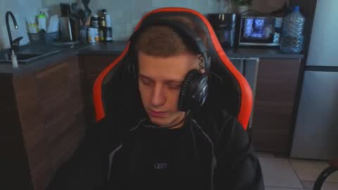 kluvr4 online show from 03-15-26, 10:10