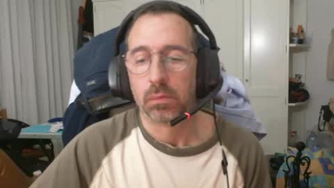 Snapshot of soclangeldelaguarda chatting on 03-21-26, 10:57 Angel de la Guarda online show from 03-21-26, 10:57
