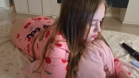 Sophy online show from 02-13-26, 07:10