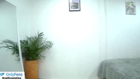 soffi_rousel_ online show from 02-23-25, 05:07