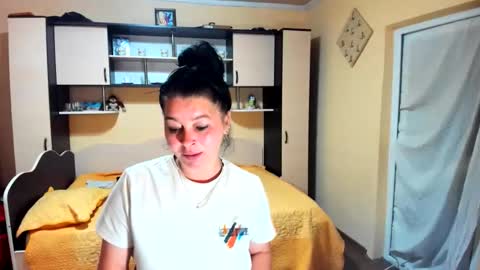 Soffy online show from 05-26-26, 05:03