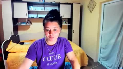 Soffy online show from 05-27-26, 05:04
