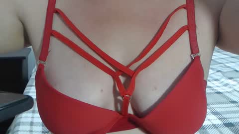 Sofa Castellanos online show from 04-28-26, 04:50